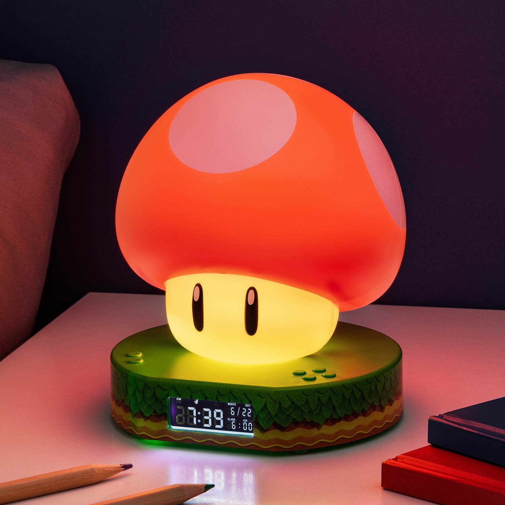 super-mushroom-digital-alarm-clock-paladone