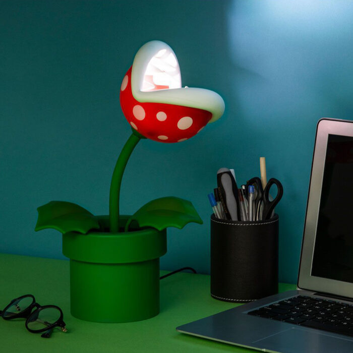 Super_Mario_Piranha_Plant_light
